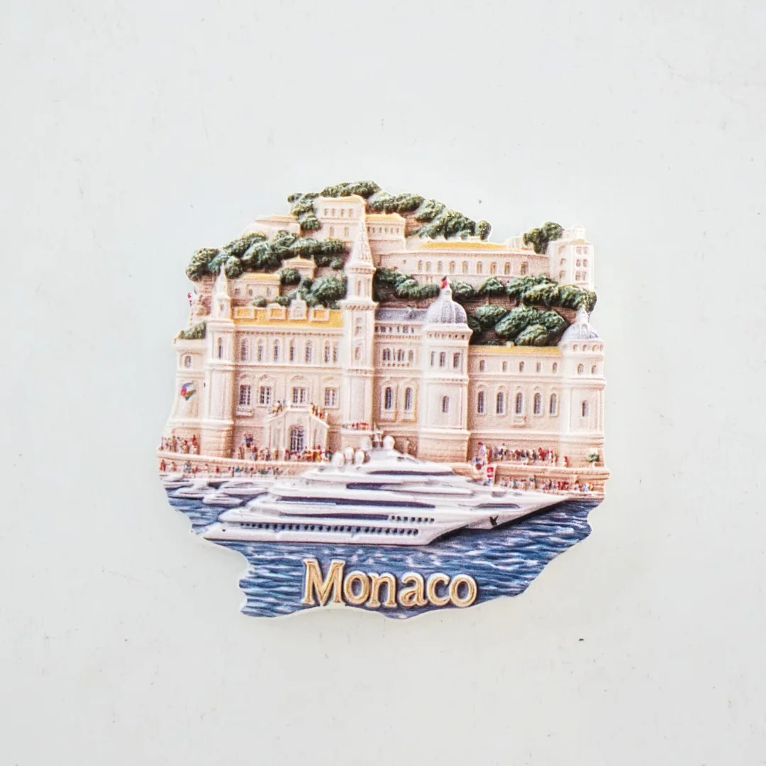 

Магниты на холодильник Монако