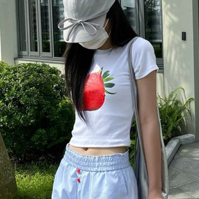 2024 базовый женский укороченный топ с короткими рукавами и милым клубничным