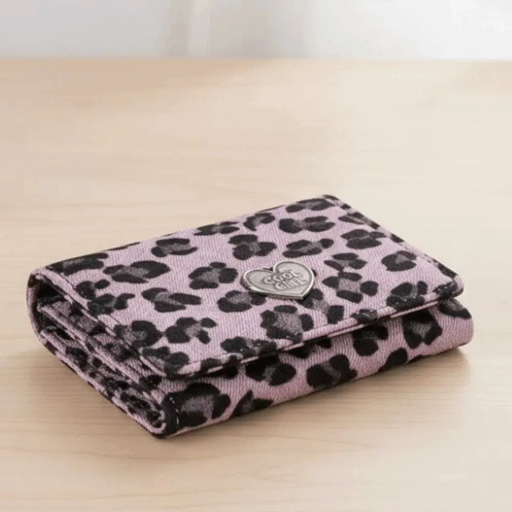 Фото Кошелек для монет с леопардовым принтом, портативный, с несколькими отделениями для карт, короткий квадратный кошелек, классический ретро-кошелек из искусственной кожи для женщин №2