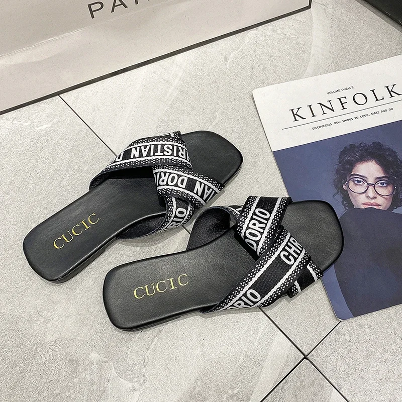 2024 Роскошные Модные Дизайнерские летние новые женские Тапочки для ванной