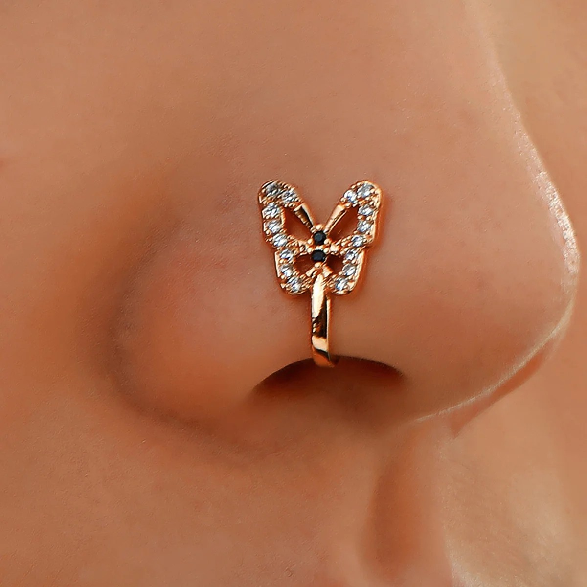 

Fashion personality U-shaped false nose ring diamond inlaid butterfly nose nail hole free nose clip puncture jewelry