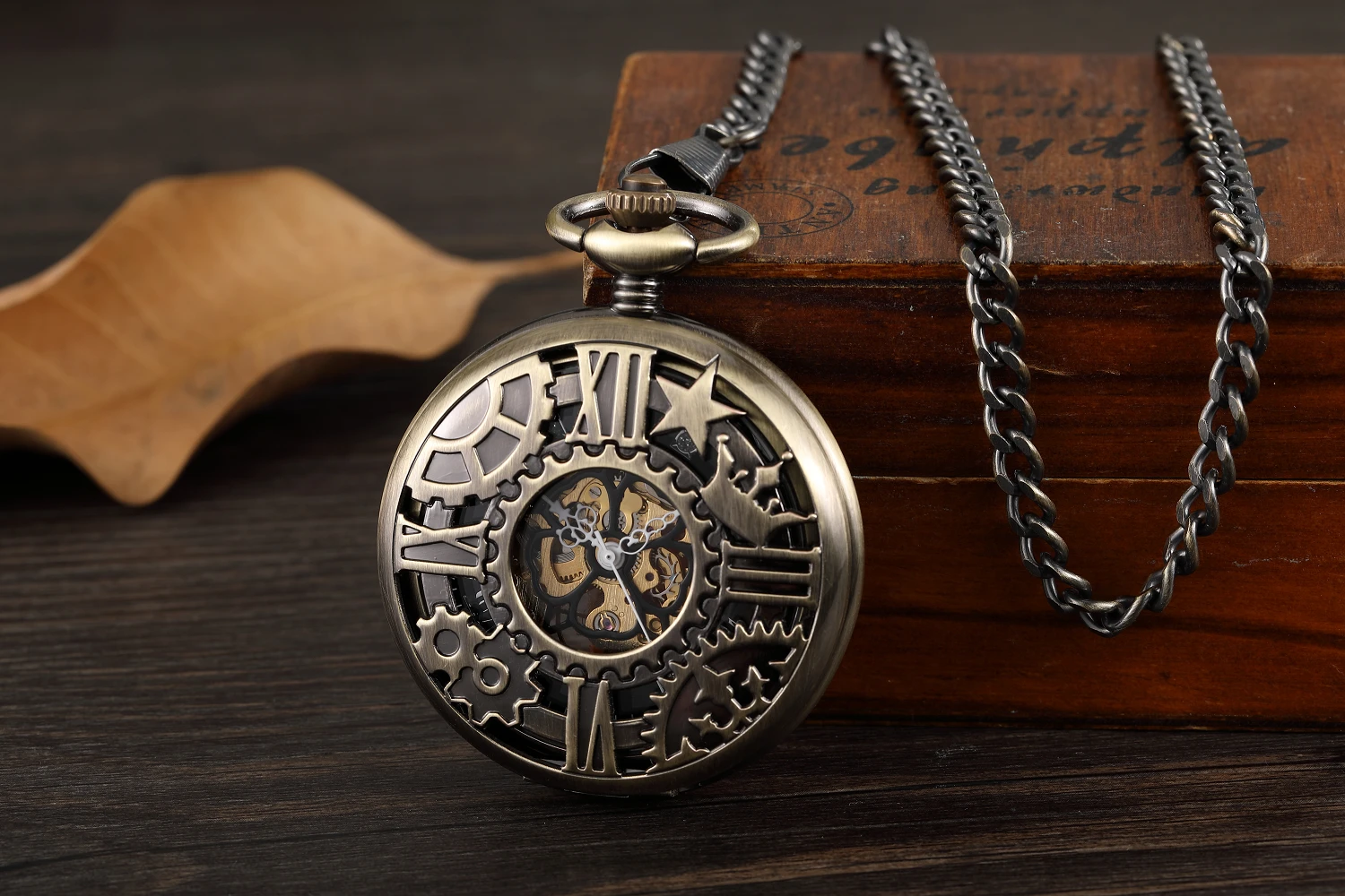Retro Luxury Pocket Watch Vintage Hand-WInd Mechanical Steampunk Men Watches Roman Numerals Clock With Fob Chain Reloj Hombre classic silver pocket watch men fob watches clock roman number hunter hand wind mechanical relogio de bolso with clip long chain