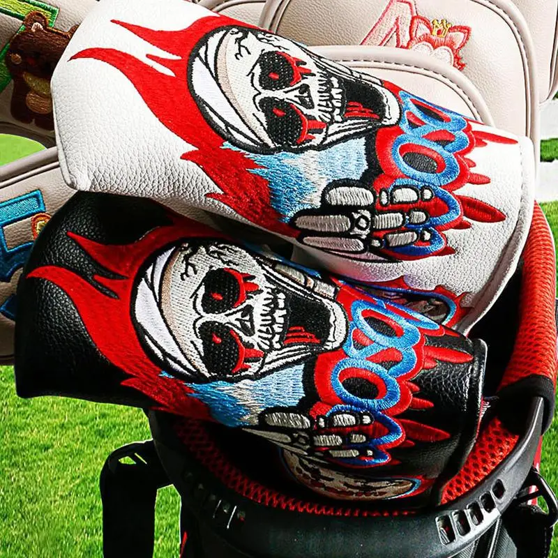 

Чехол для клюшки с вышивкой в виде черепа