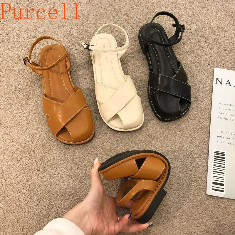 2023 new sandals female Roman shoes beach flat bottom fashion women's shoes