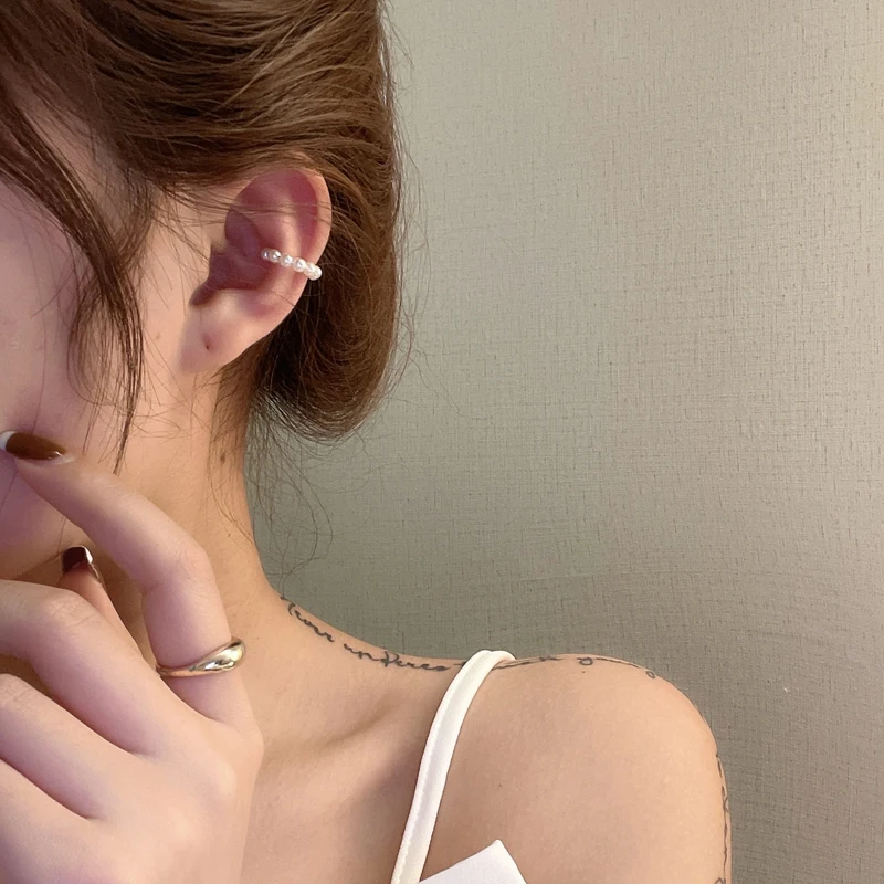 Серебряные игольчатые серьги S925 асимметричные металлические висячие с