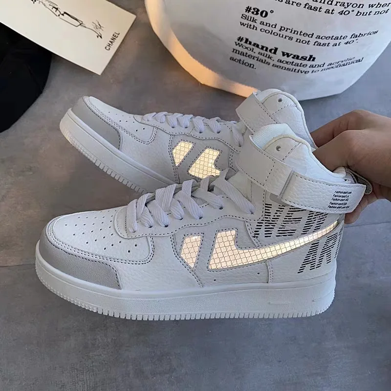 

Men Women Brand noctilucent High Quality Leather Fashion Sneakers Men Casual Shoes Footwear Flat Male Walking Designer Shoes