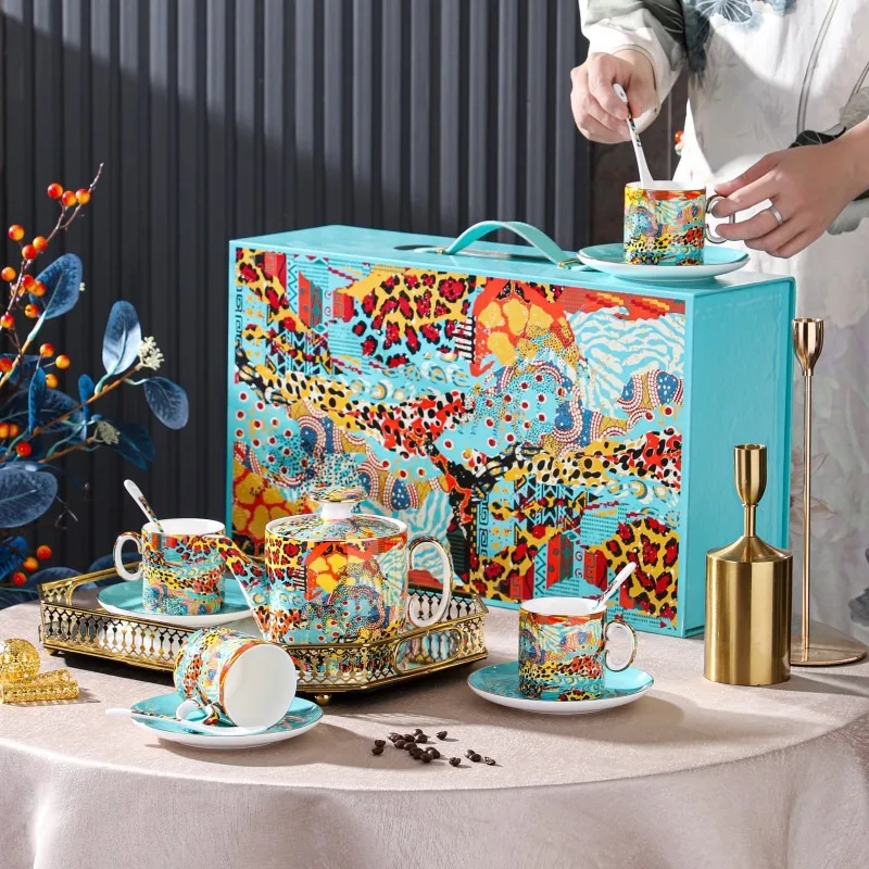 

Креативный Набор для кофе из костяного фарфора с леопардовым узором, керамическая чашка, блюдца, ложка, кофейники, наборы, Подарочная коробка, украшение для дома, посуда для напитков