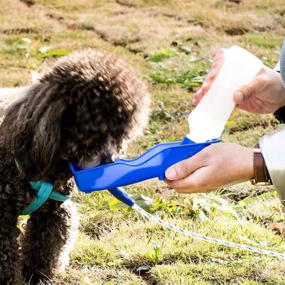 

250ml/500ml Pet Dog Water Bottle Plastic Portable Water Bottle Pets Outdoor Travel Drinking Water Feeder Bowl Foldable Bottle