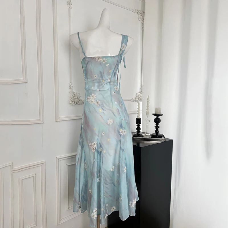 Женское длинное платье с открытой спиной элегантное на бретелях без рукавов