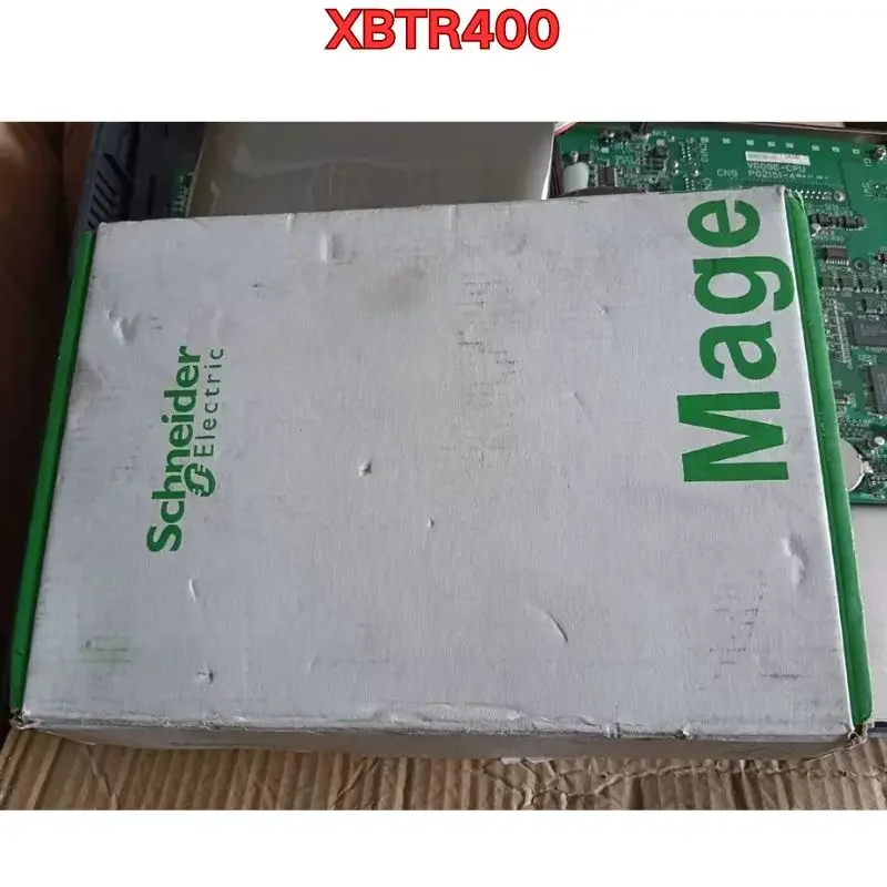 Новый оригинальный модуль XBTR400