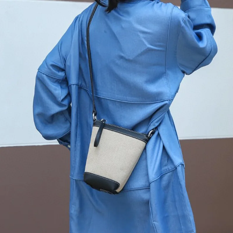 Маленькая женская сумка универсальная для мобильного телефона