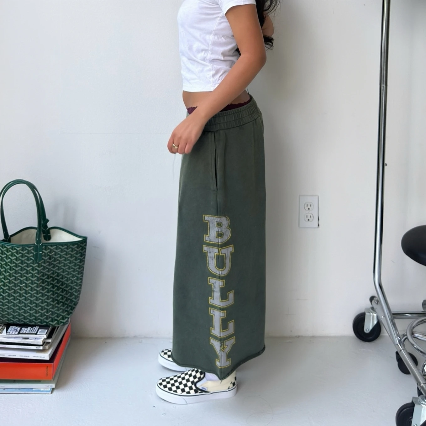 Фото Мужские винтажные шорты Y2K Bully Green Casual Captcha с отражающим принтом, свободные, в американском уличном стиле, унисекс, бермуды №1