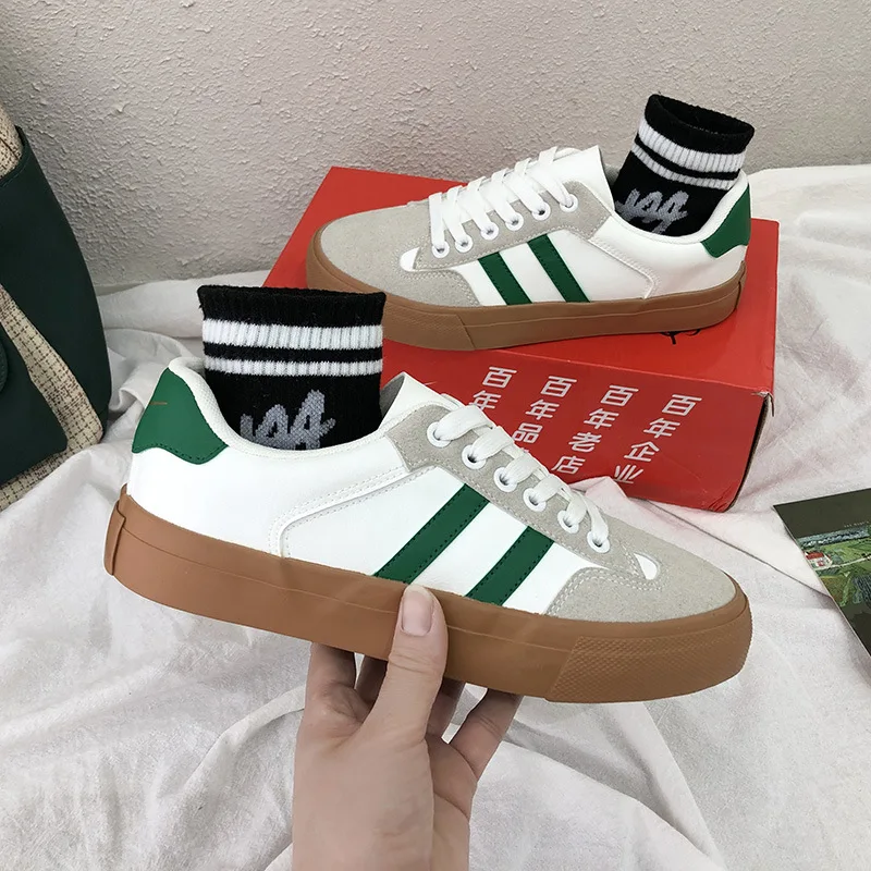 2022 Women Sneakers Vulcanize Shoes Student Trainers Woman Casual Loafers Classics Flats Ladies High Quality Twitter Hot Sellers