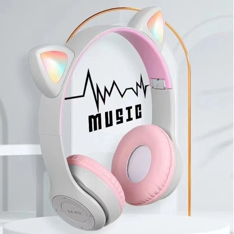 P47M Wireless Headphone Flash Light Cute Cat Ears Fone with Mic Control LED Stereo Music Helmet Phone Bluetooth Headset Gift