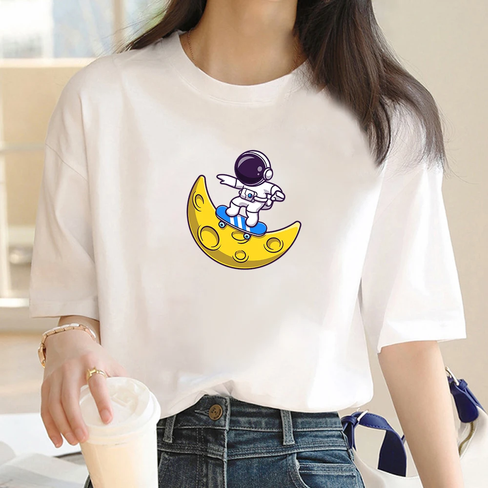 

Fun Astronaut Planet Design Printed Women's T-shirt Street Clothing Short Sleeve T-shirt Women's fashion casual T-shirt