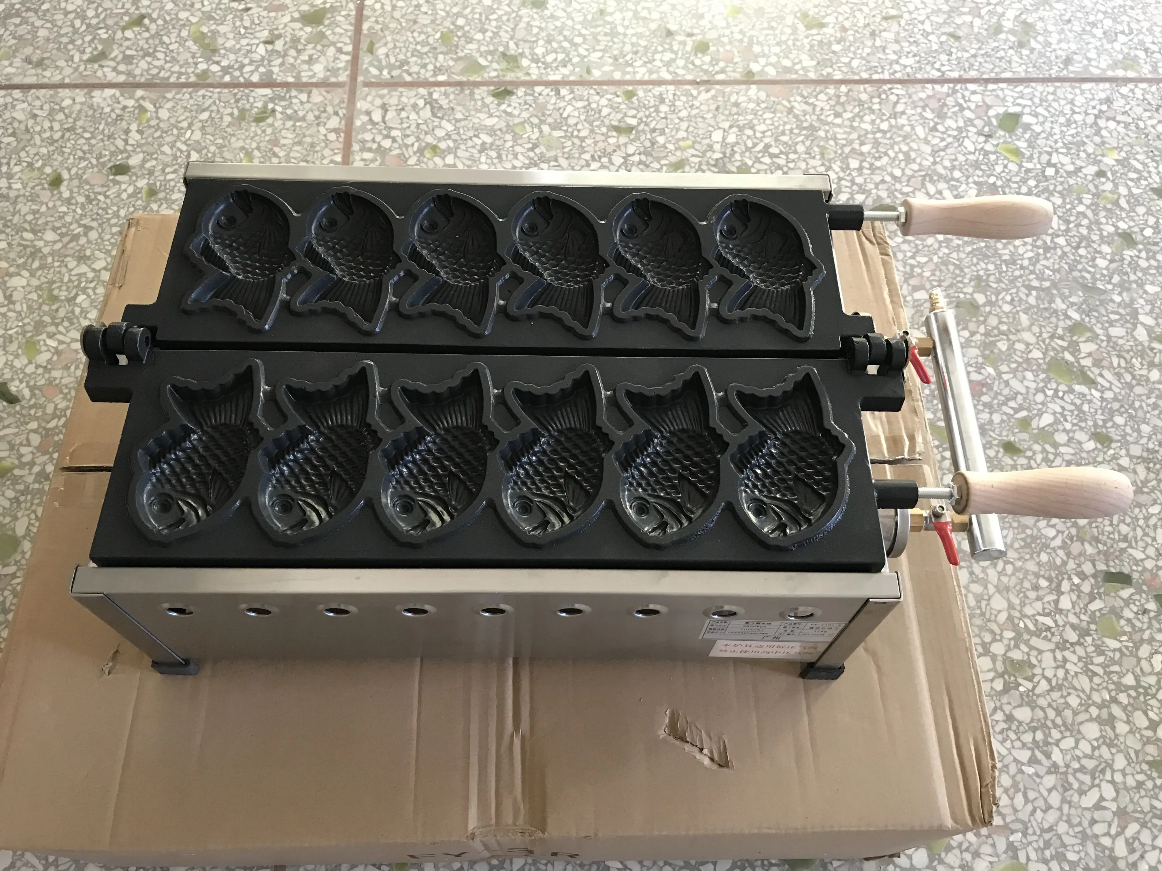 Коммерческая машина для изготовления тайяки 6 шт. вафель в форме рыбы вафельный