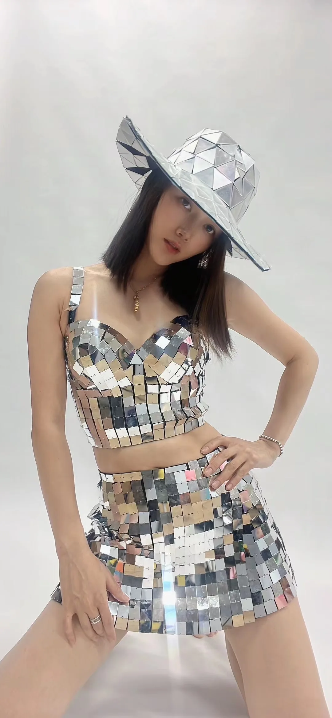 Серебряный зеркальный женский бюстгальтер короткие костюмы для взрослых