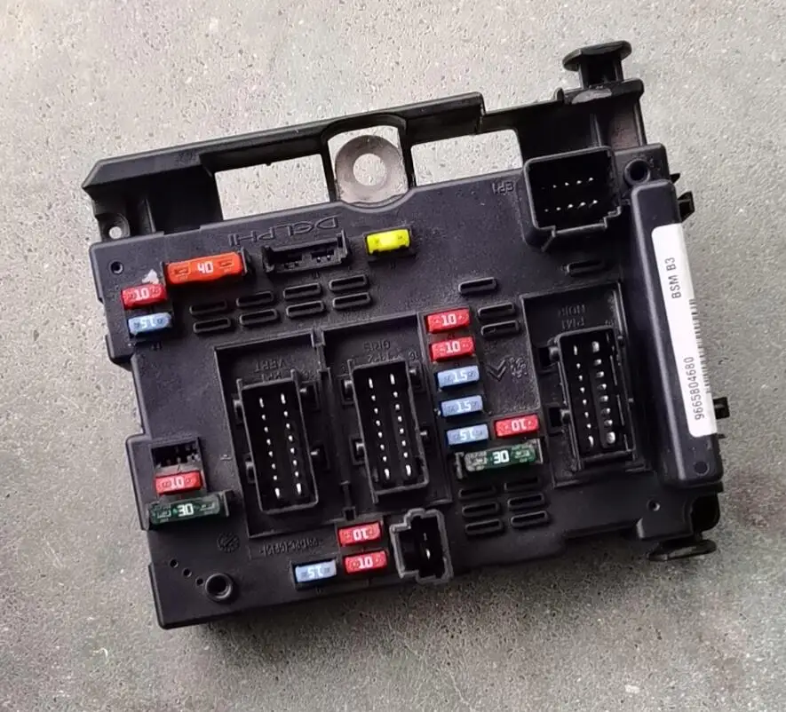 реле vw passat b3 09. реле ближнего света пассат б3. 8 rp. предохранители b3. Bsm 5s10a cxema.