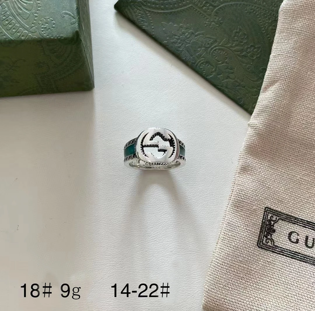 

Женское и мужское кольцо из серебра 925 пробы