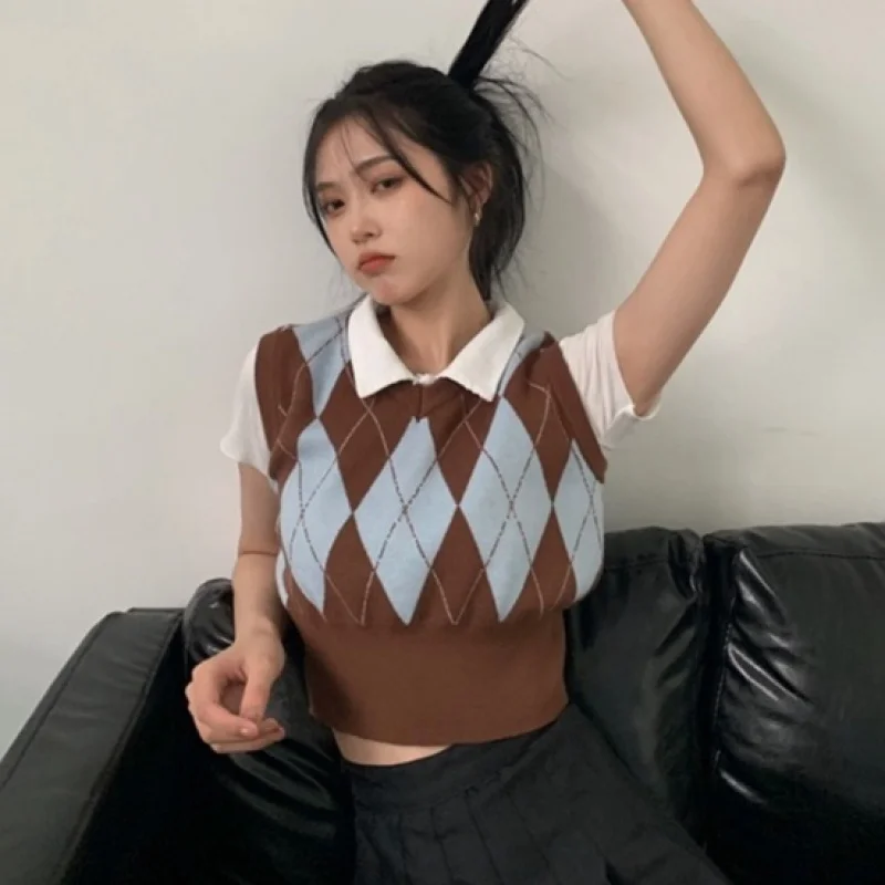 

Vintage V-neck Sleeveless Plaid Knit Tank Top