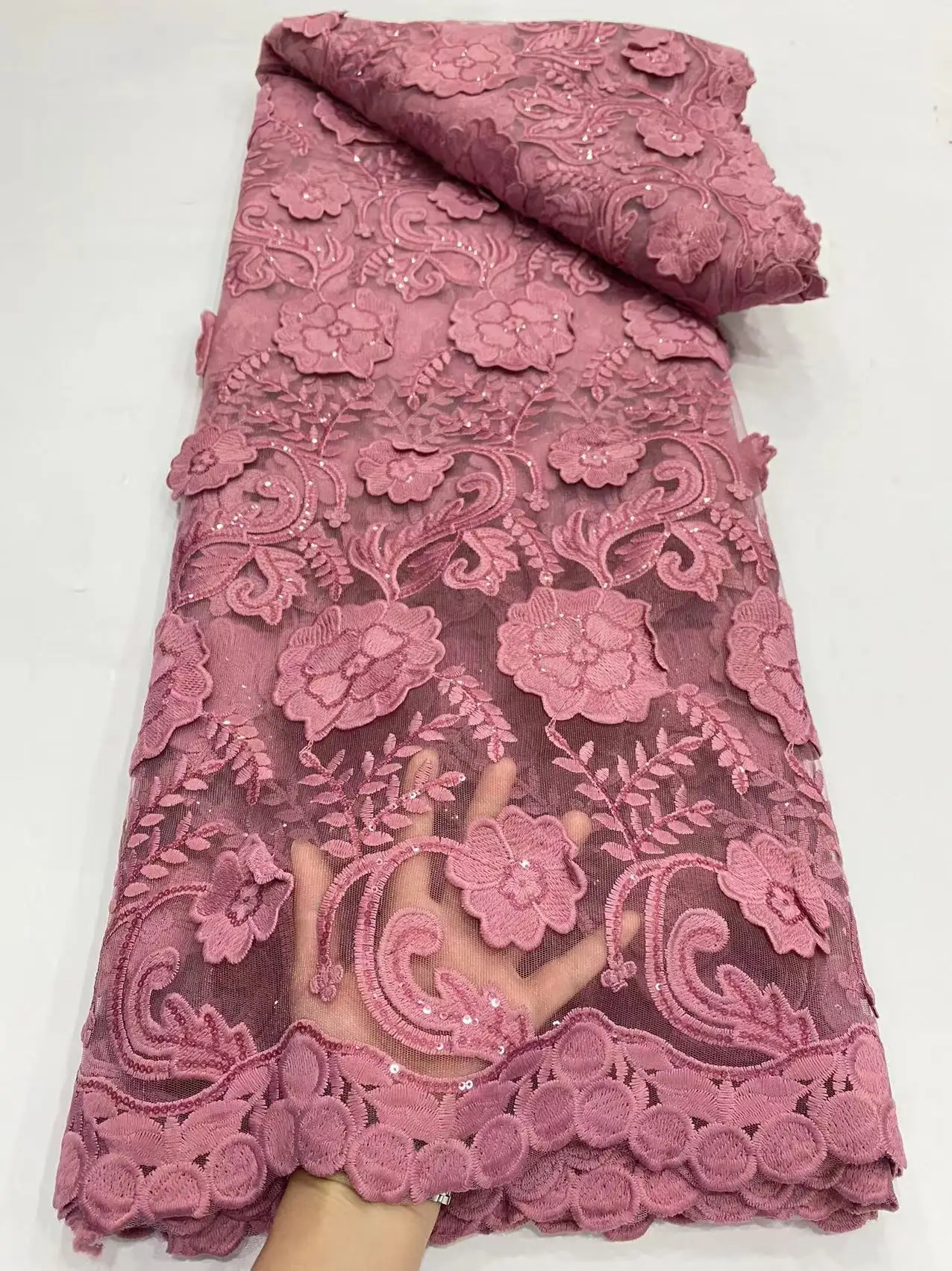 

Latest African Popular Style Milk Silk Mesh Fabric 2022 High Quality French Sequins Lace Fabric Nigeria For Wedding Bride Dress