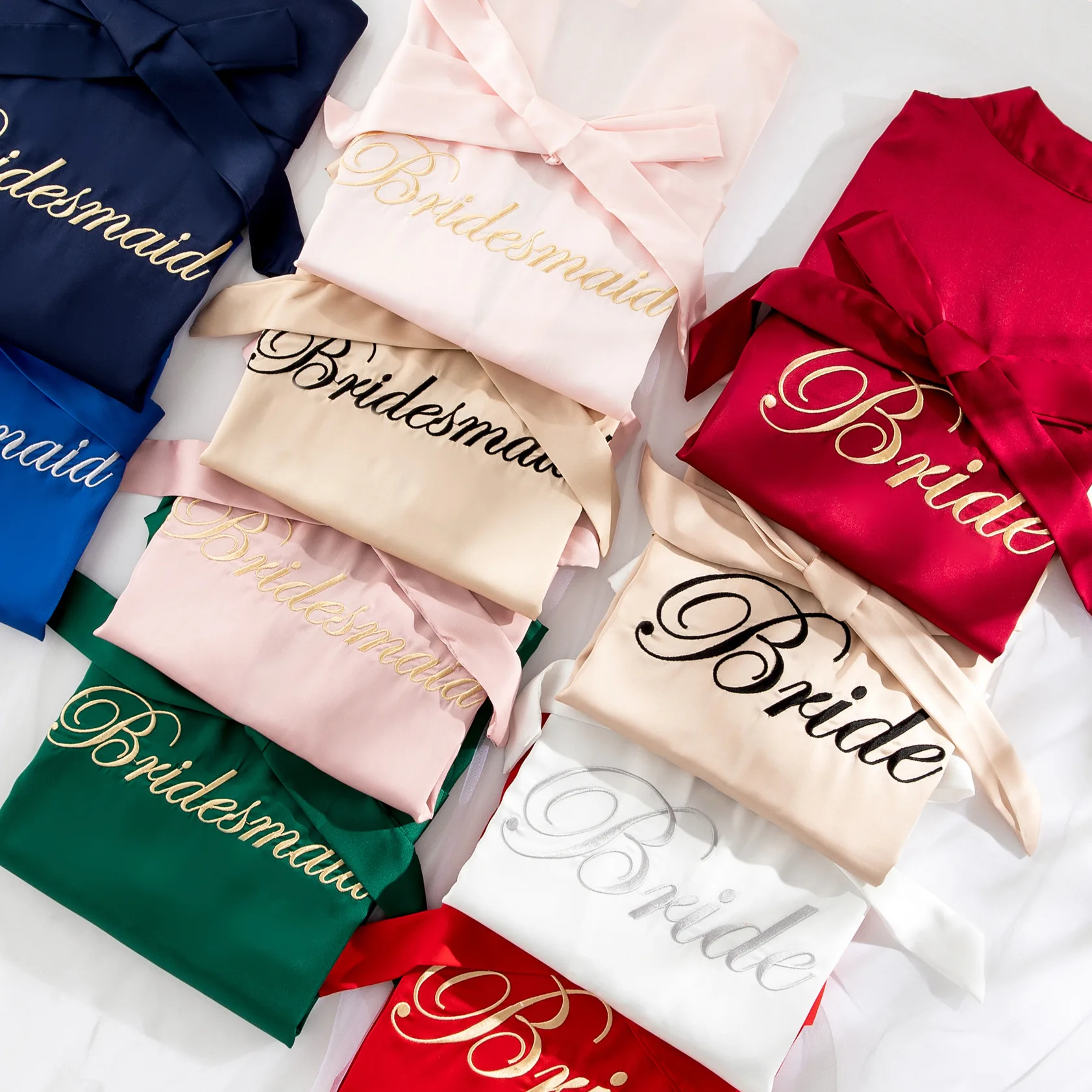 

Sexy Mini Nightshirt Wedding Robes Gown Women Rayon Embroidery Bride Bridesmaid Kimono Bathrobe Sleepwear Loungewar Bathrobe