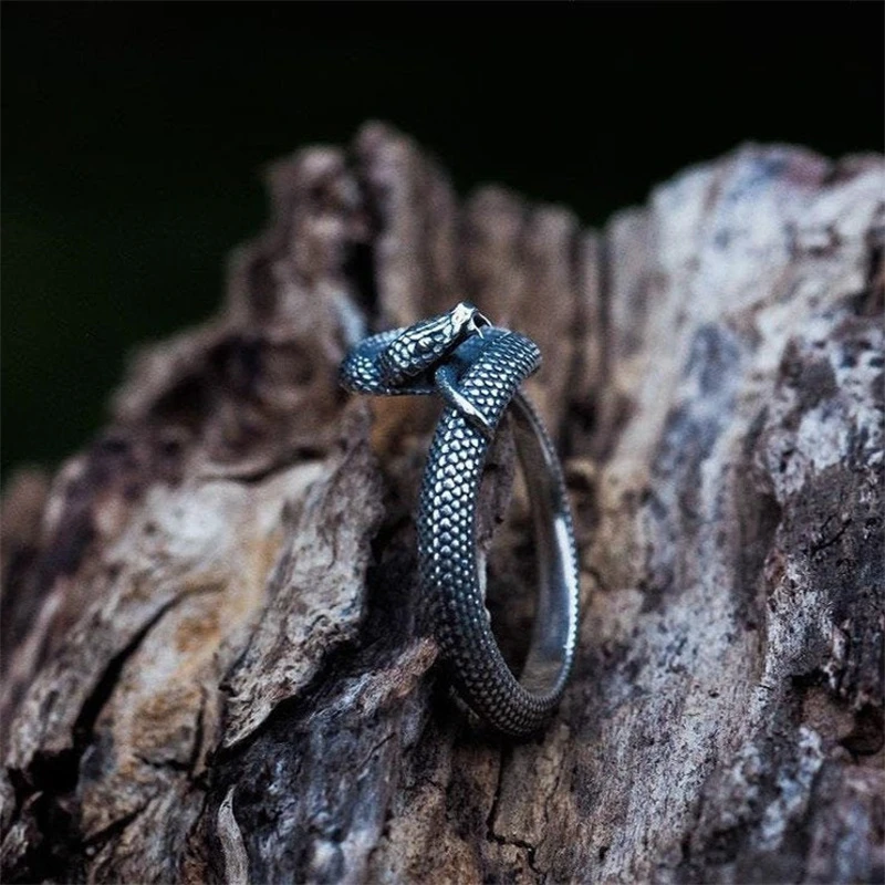 

Gothic Scale Snake Ring Trend Fashion Neutral Metal Ring Wedding Anniversary Party Commemorative Gift Jewelry Dropshipping