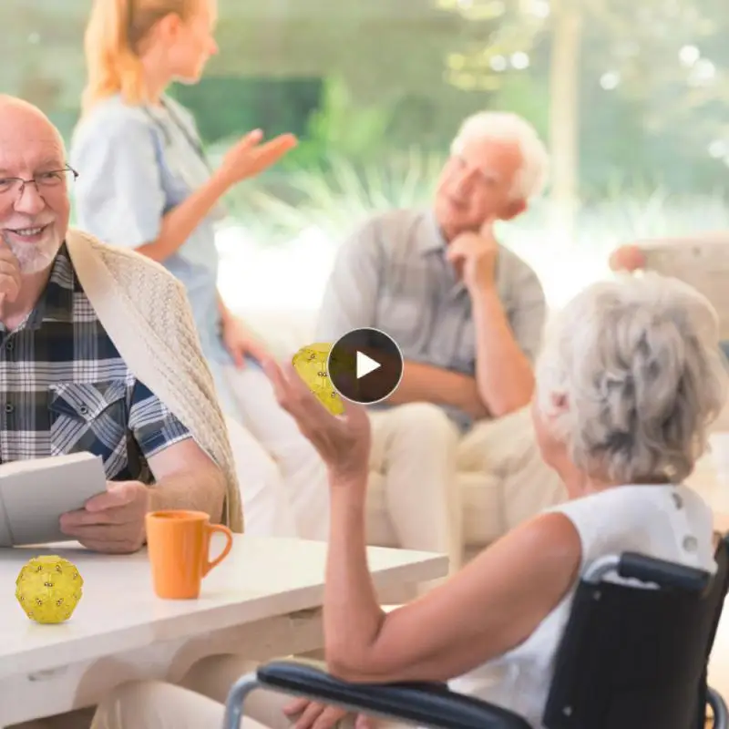 

Baby Puzzle Ball Exercise Baby's Concentration Ball Pentagon 12-piece Set Black