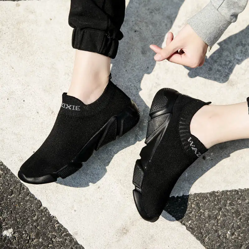 

Мужская спортивная обувь для бега, брендовая теннисная обувь для бега, дизайнерская Роскошная спортивная обувь для мужчин 2022, купите осенни...