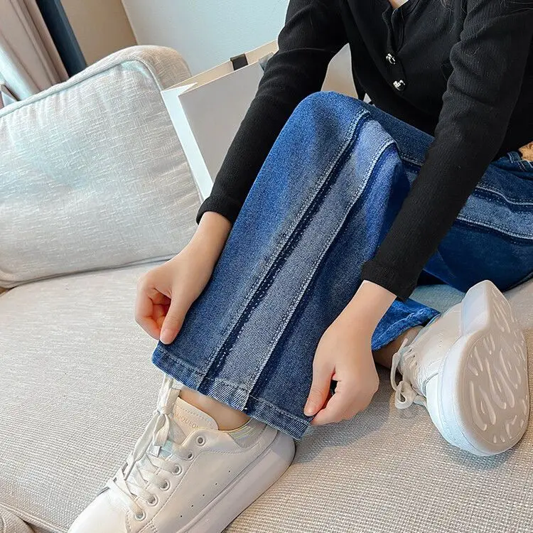 

Джинсы для девочек с эластичным поясом и широкими штанинами на весну и осень, модные хлопковые мягкие прямые джинсы с широкими штанинами дл...