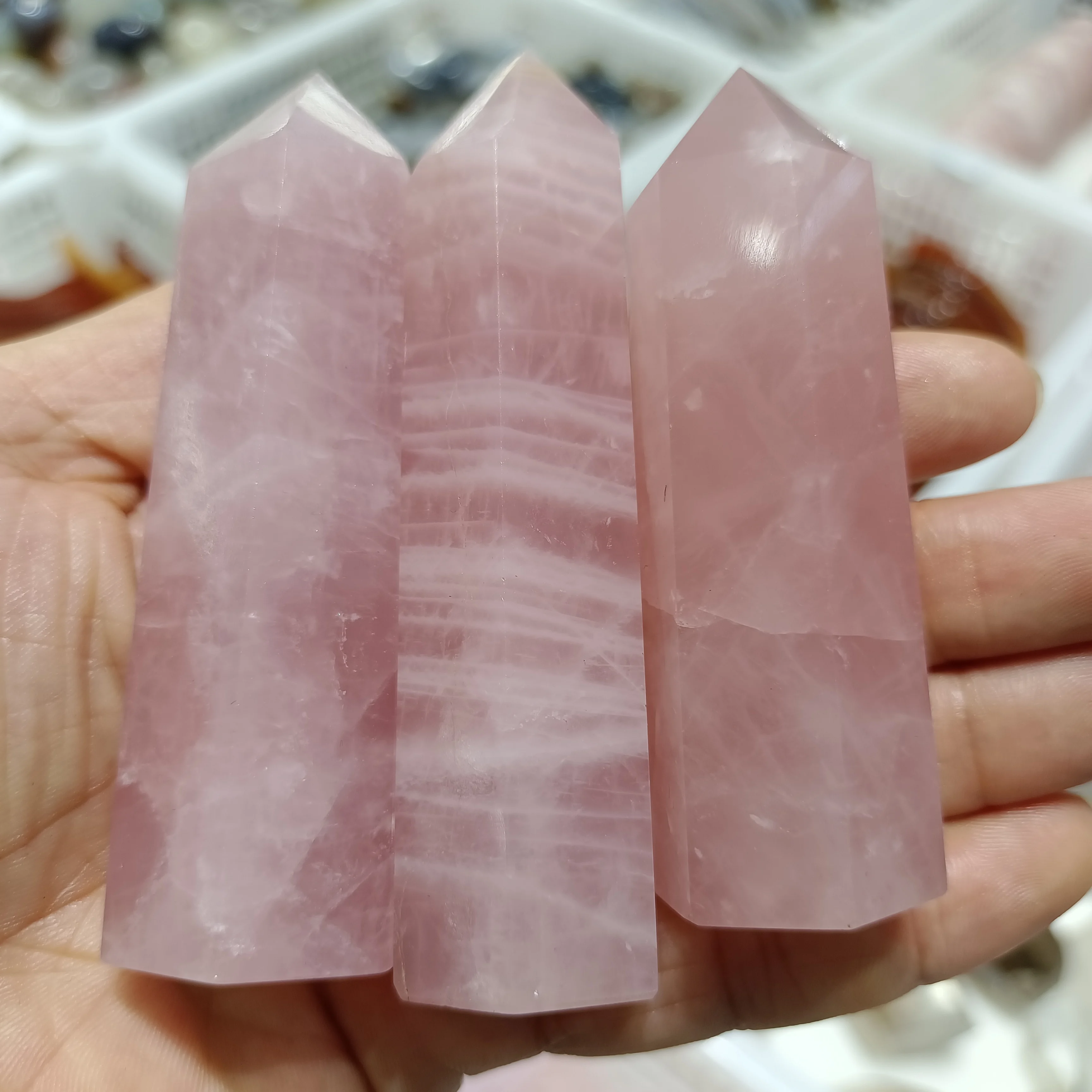 

Natural Pink Crystal Stone Little Column Energy Peach Blossom Ore Home Office Decoration Craft Gifts Mineral Degaussing 70-90mm