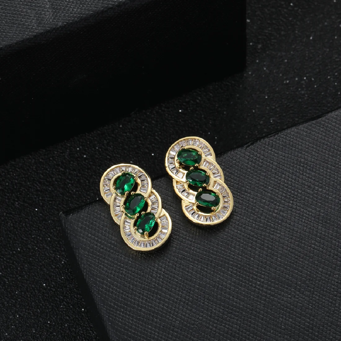 

Bling Bling Brass Earrings Fashion cross stud earrings E031