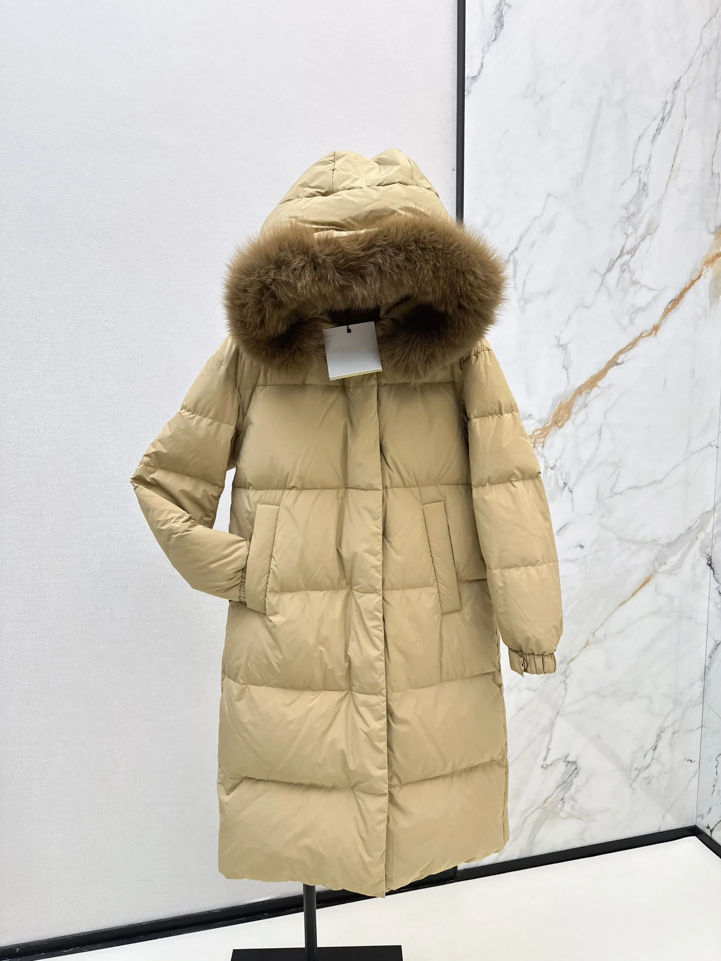 Женский длинный пуховик Классическая однотонная куртка с капюшоном и воротником