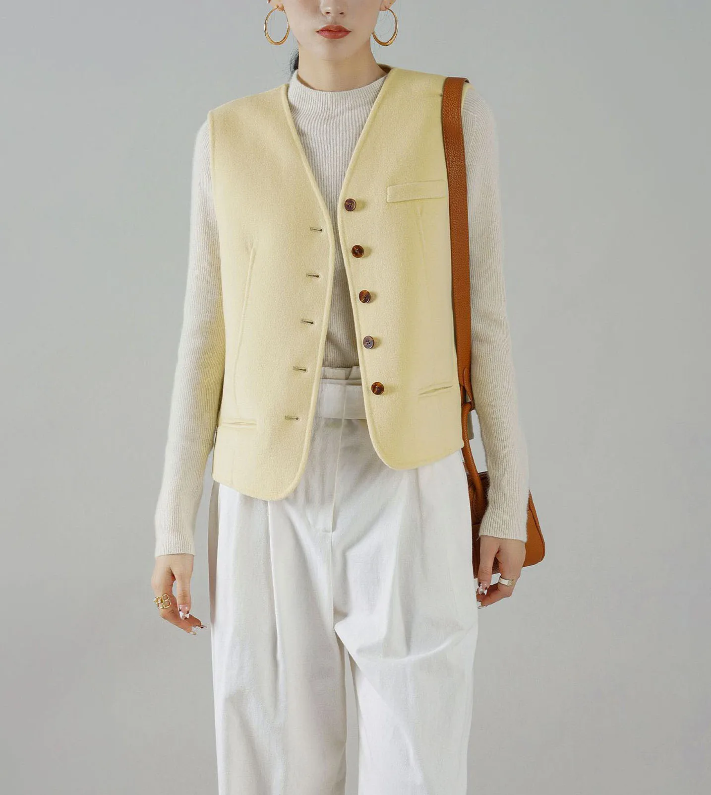 

2023 Women's Clothing Double-sided woolen vest sleeveless cashmere jacket short fashion vest 058