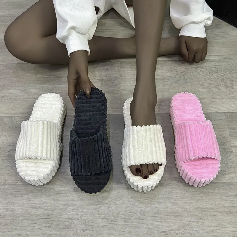 Spring 2023 New Large Size Thick Bottom Outdoors Fluffy Slippers Open Toe Flip Flops Heels Women
