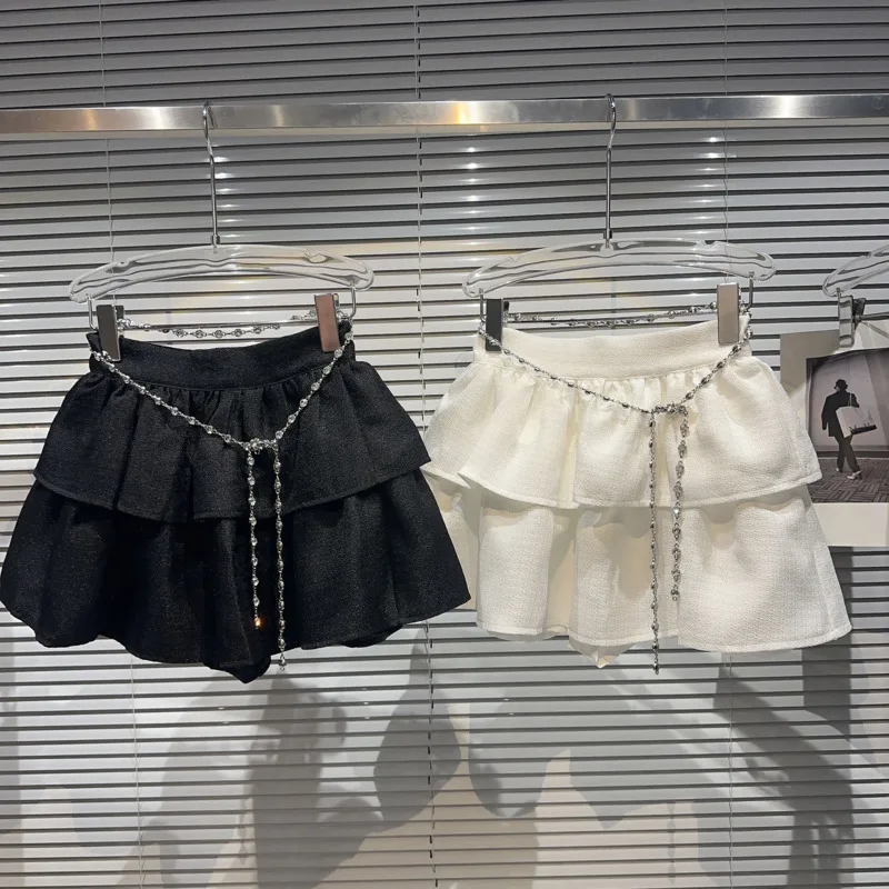 

BORVEMAYS 2023 Autumn New High Waist Solid Color Metal Diamonds Chain Temperament Elegant Pleated Skirts Women WZ3867