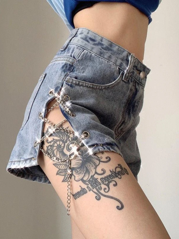 Shorts for Women 2023 Summer New Sexy Side Split Metal Chain Denim Shorts High Waist Sexy Leg Length Hot Pants Women Clothing