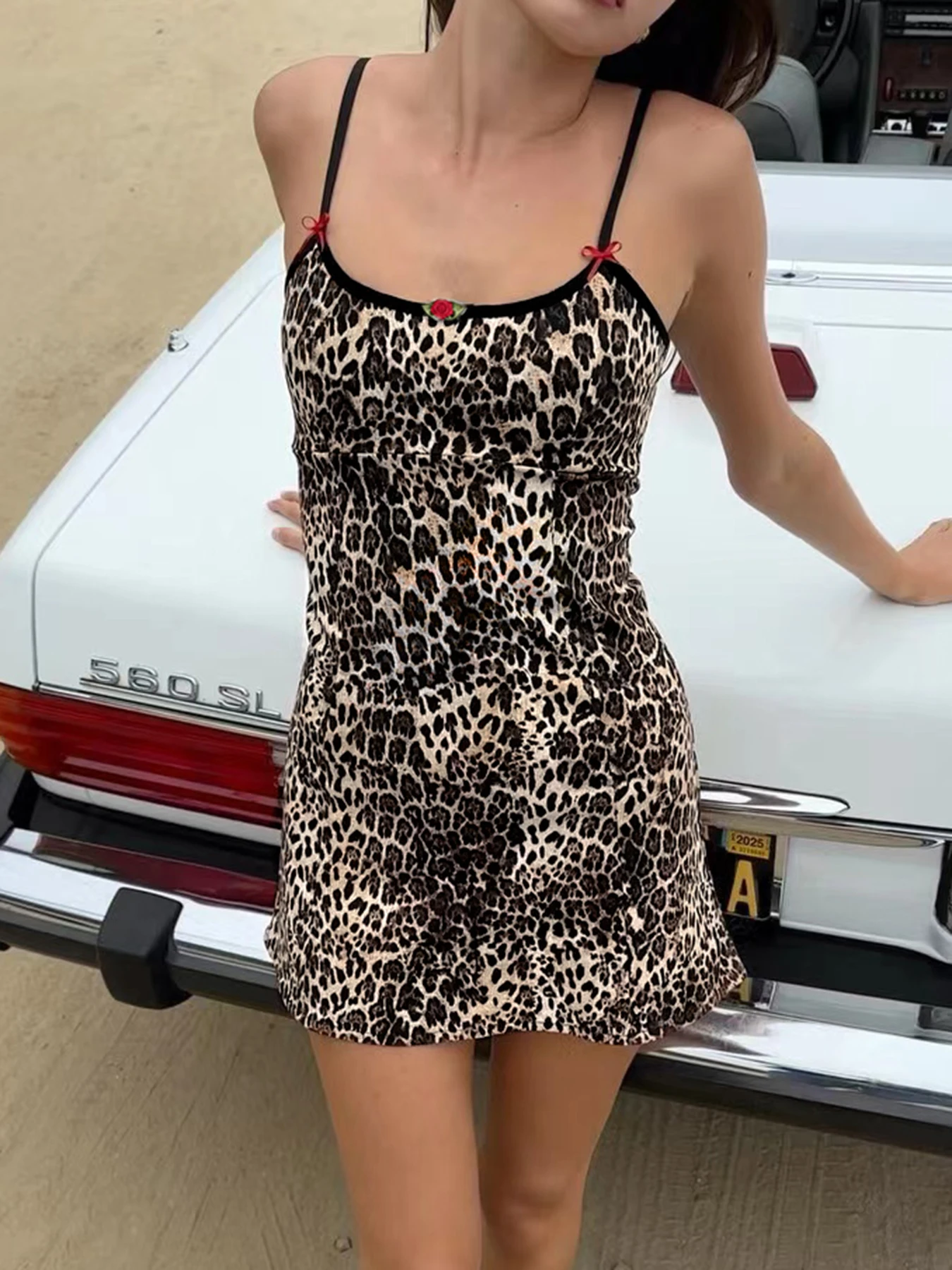 Женское Платье На Тонких Бретельках С Леопардовым Принтом И Талией
