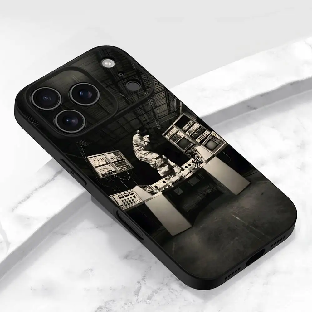 Фото Чехол для телефона D-Don Toliver Octane для iPhone 15,16,12,14,13,11,17,Pro,Max,Plus,E,Air,Mini, черный №4