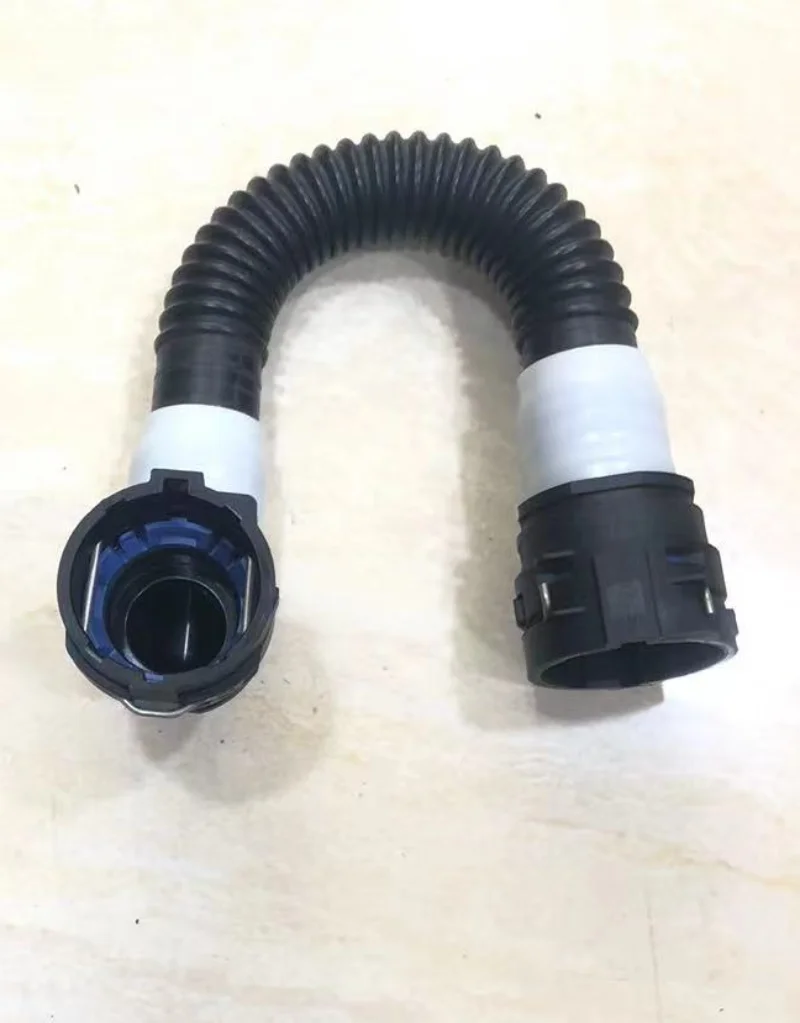 

Для водопроводной трубы Tesla Model 3 1631597-00-A