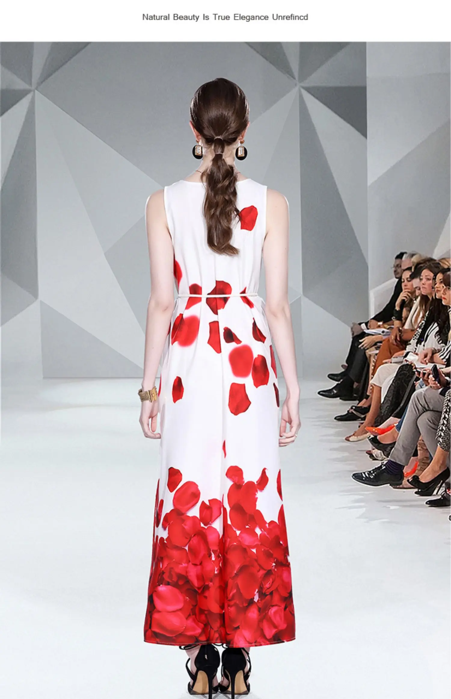 Кружевное платье без рукавов с V-образным вырезом и принтом |