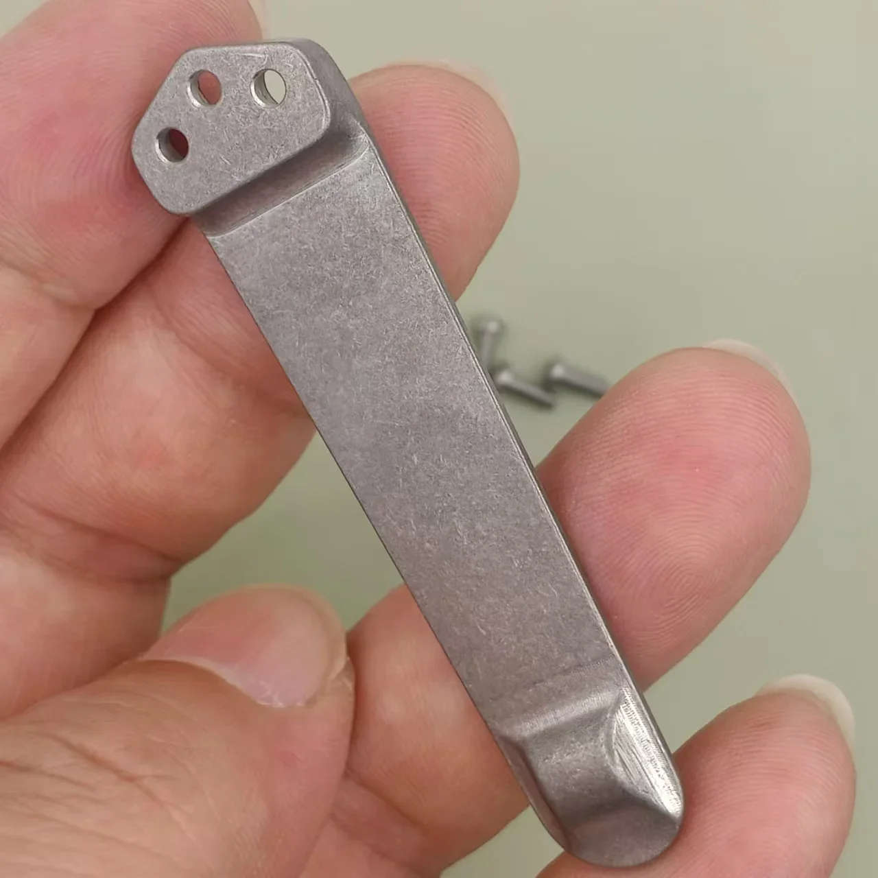 Фото 1 шт. Карманный зажим TC4 для мытья камня для Benchmade/Spyderco/Emerson, карманный зажим с 3 отверстиями №3