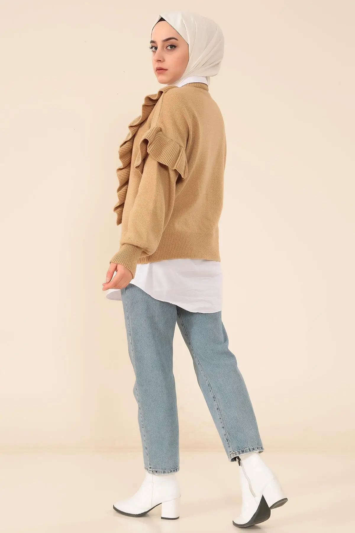 

Kazakh frilled sleeves Balloon Women Muslim Sweater