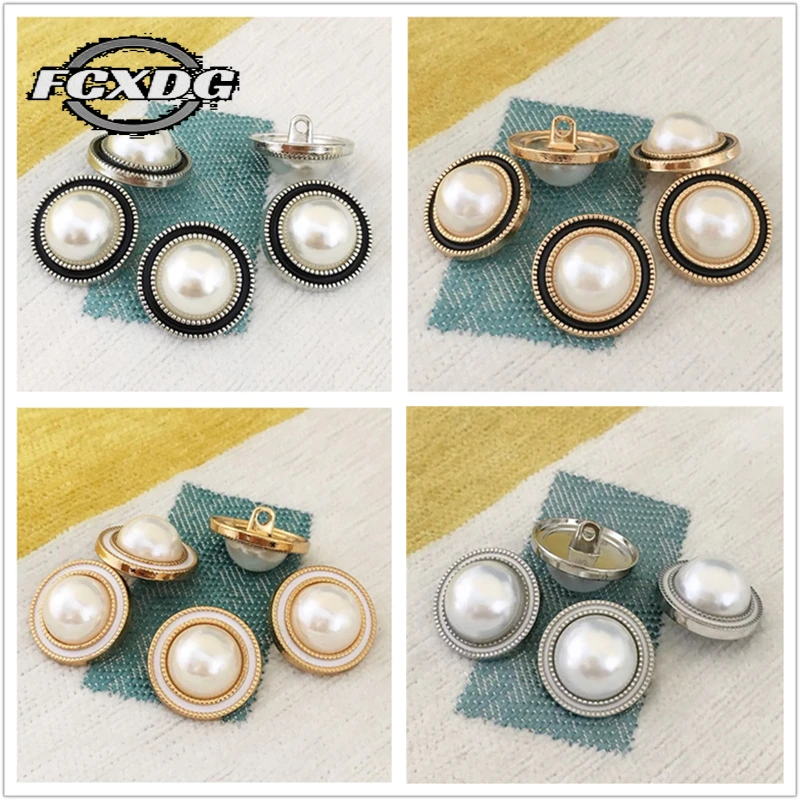 

Embellishments for Clothing Luxury Pearl CC Button Sewing Material Sewing Accessories 20mm Snap Buttons Fashion Buttons for Coat