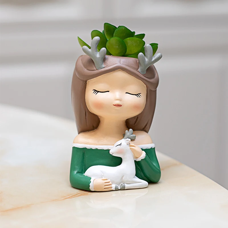 

Женский цветочный горшок из смолы