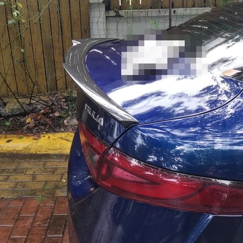

Задний спойлер из углеродного/углеродного волокна для Alfa Romeo Giulia Sedan квадрофоче Верде 2015 - UP