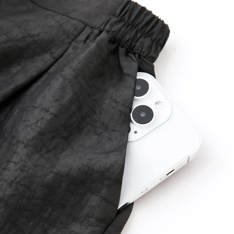 2023 Women's Fashion New Silk Fragrant Cloud Turtle Crack Loose Pocket Wide Leg Pants Mulberry Silk Casual Shorts