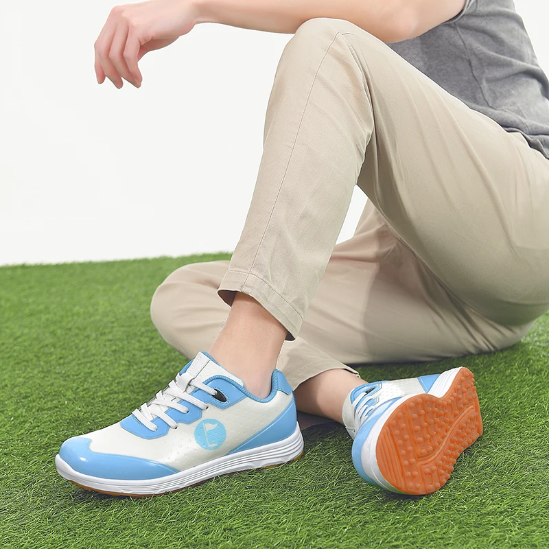 Couple Golf Shoes Fashion Women and Men Color Changing Golf Shoes Outdoor Anti Slip Walking Shoes Brand Waterproof Sneakers Men