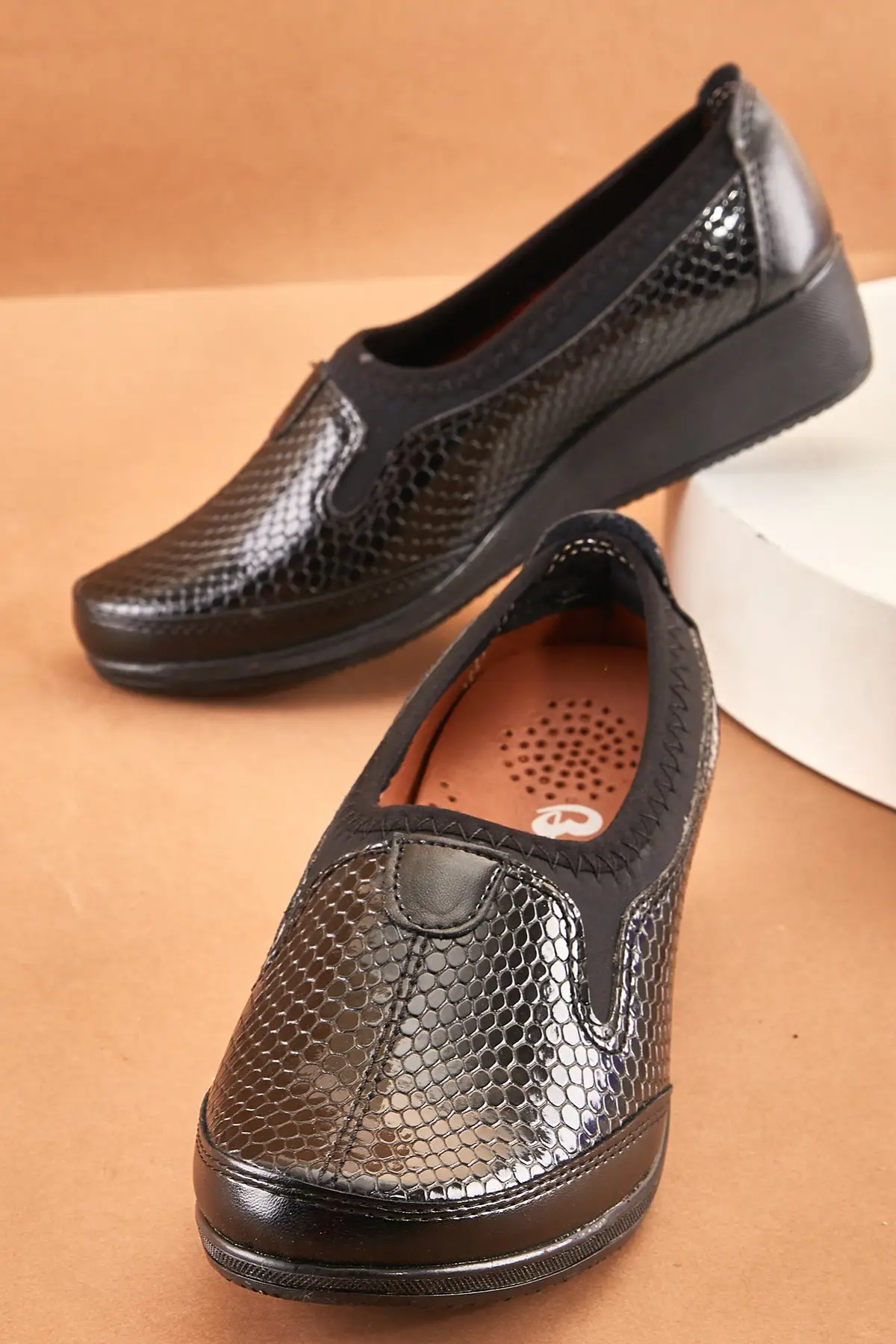 

Women BootsBlack Snake Print 's CasualK New Designer Comfortable Ladies Boots Luxury Stylish Female Boots Platform