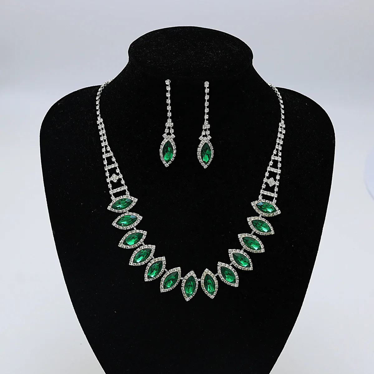 

Rhinestone Teardrop Dangle Stud Earrings Necklace Wedding Bridal Jewelry Set